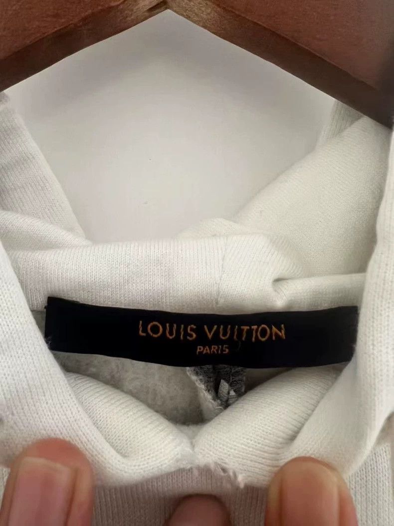 Louis Vuitton Louis Vuitton Black and White Logo Hoodie Size US M / EU 48-50 / 2 - 3 Thumbnail