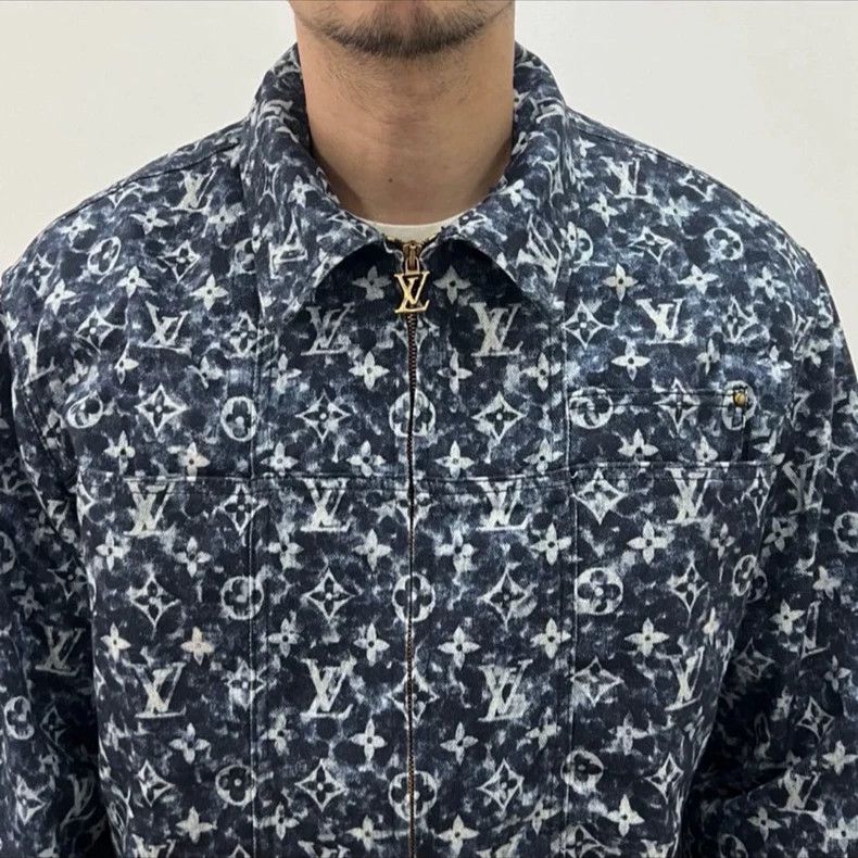 Louis Vuitton Louis Vuitton Denim Jacket with Logo Print Size US M / EU 48-50 / 2 - 7 Thumbnail