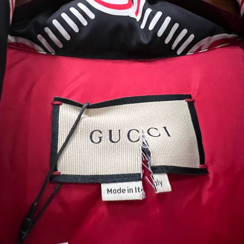 Gucci Gucci Monogram Puffer Vest for Women Size US M / EU 48-50 / 2 - 3 Thumbnail