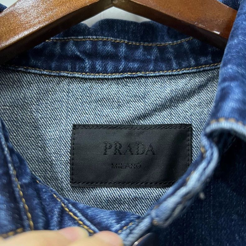 Prada Prada Denim Short Sleeve Shirt Size US L / EU 52-54 / 3 - 4 Thumbnail