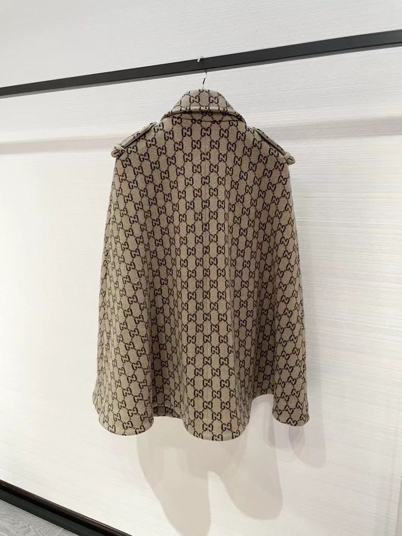 Gucci Gucci Logo Wool Cape Coat Size US M / EU 48-50 / 2 - 2 Thumbnail