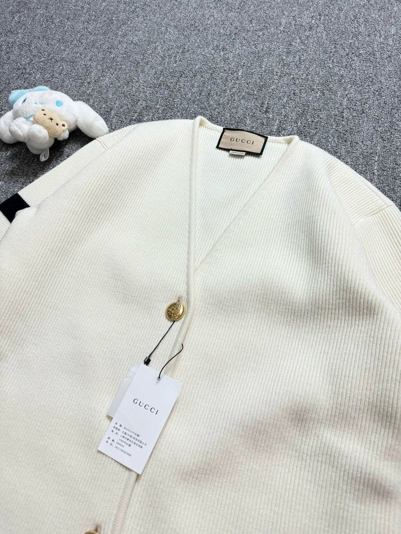 Gucci Gucci White Knit Cardigan with Logo Size US S / EU 44-46 / 1 - 4 Thumbnail