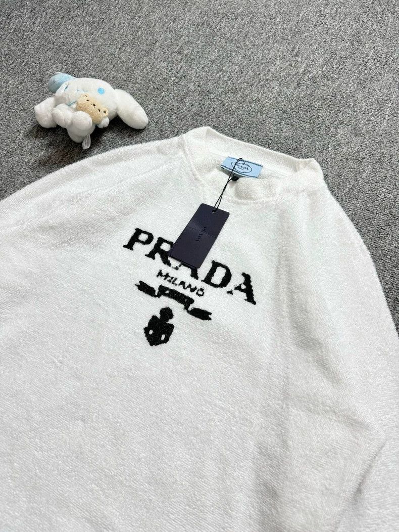 Prada Prada White Logo Sweatshirt XS Brand New Size US XS / EU 42 / 0 - 3 Thumbnail