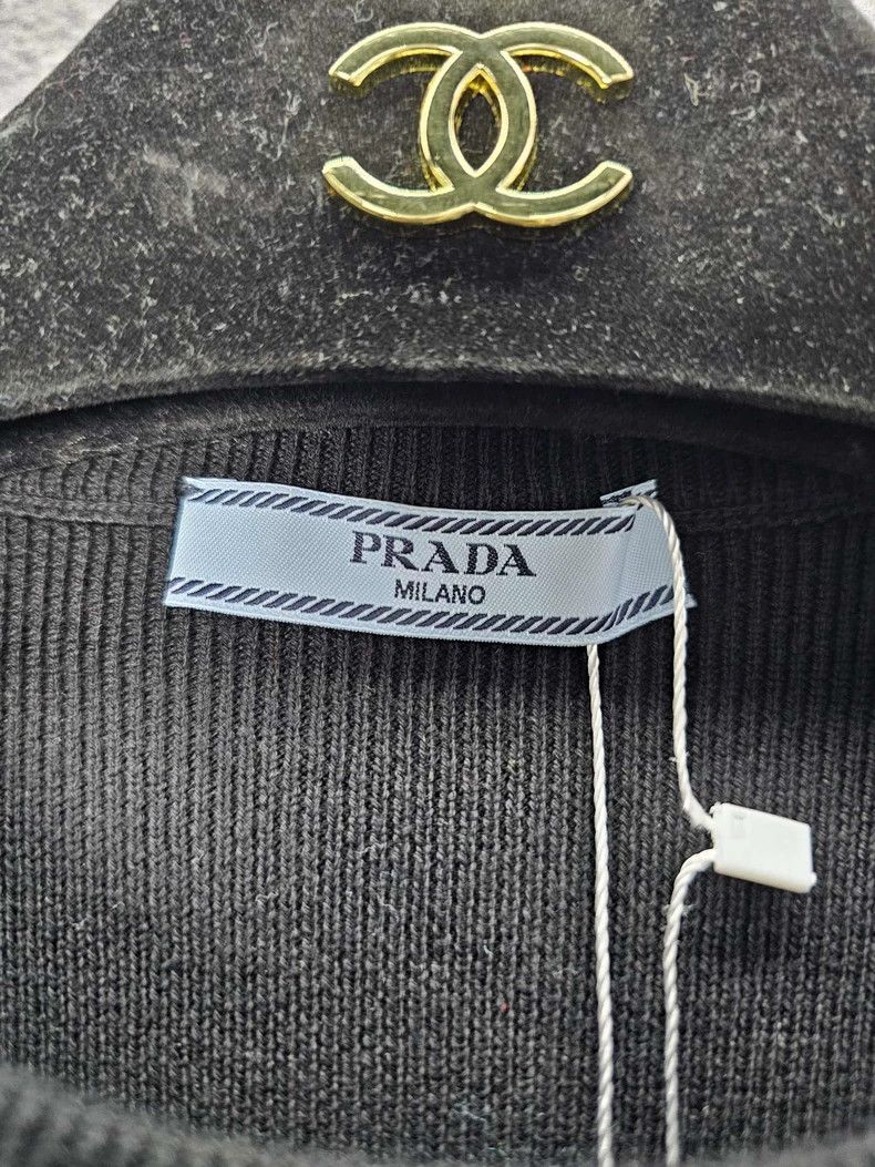 Prada Black Logo Embroidered Knit Sweater Size US M / EU 48-50 / 2 - 7 Thumbnail