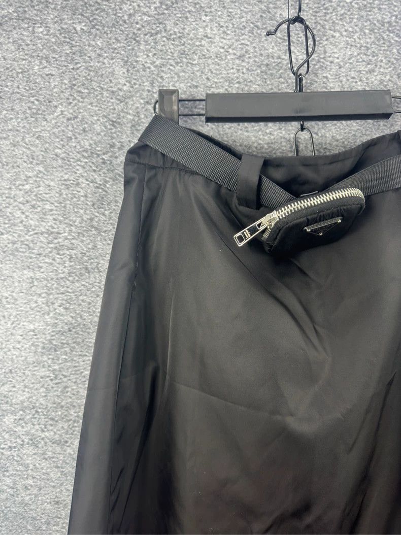Prada Prada Mid-Length Skirt in Black Color Size US 31 - 3 Thumbnail
