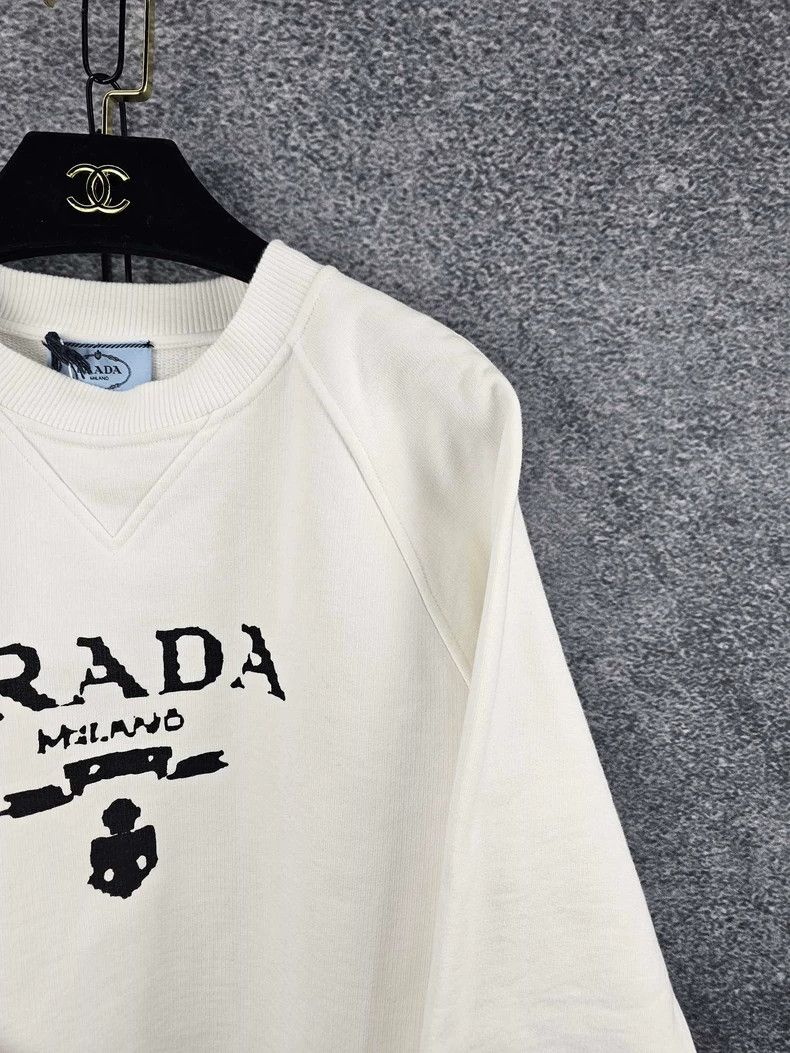Prada Prada Logo Print Crewneck Sweatshirt Size US S / EU 44-46 / 1 - 4 Thumbnail