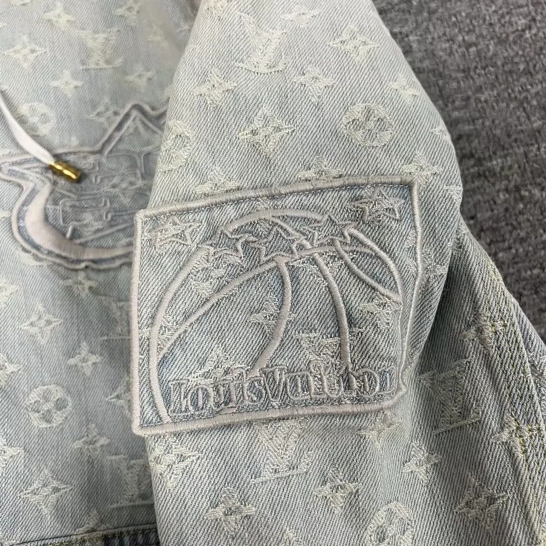 Louis Vuitton Louis Vuitton NBA Logo Denim Hoodie Jacket Size US L / EU 52-54 / 3 - 5 Thumbnail