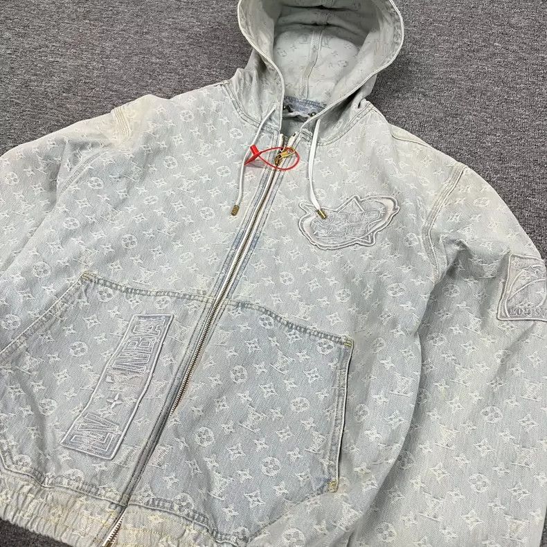 Louis Vuitton Louis Vuitton NBA Logo Denim Hoodie Jacket Size US L / EU 52-54 / 3 - 3 Thumbnail