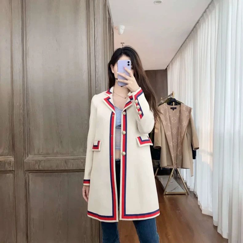 Gucci Gucci Beige Coat with Red Details Size US M / EU 48-50 / 2 - 8 Thumbnail