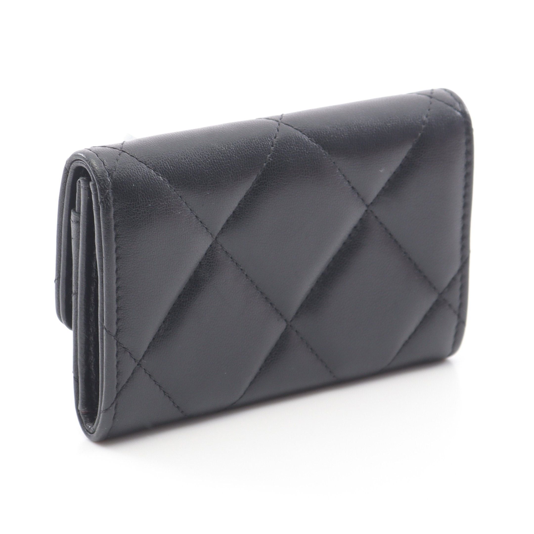 Chanel Chanel Chanel19 Matelasse Card Case Lambskin Black Gold Hardware Size ONE SIZE - 2 Thumbnail
