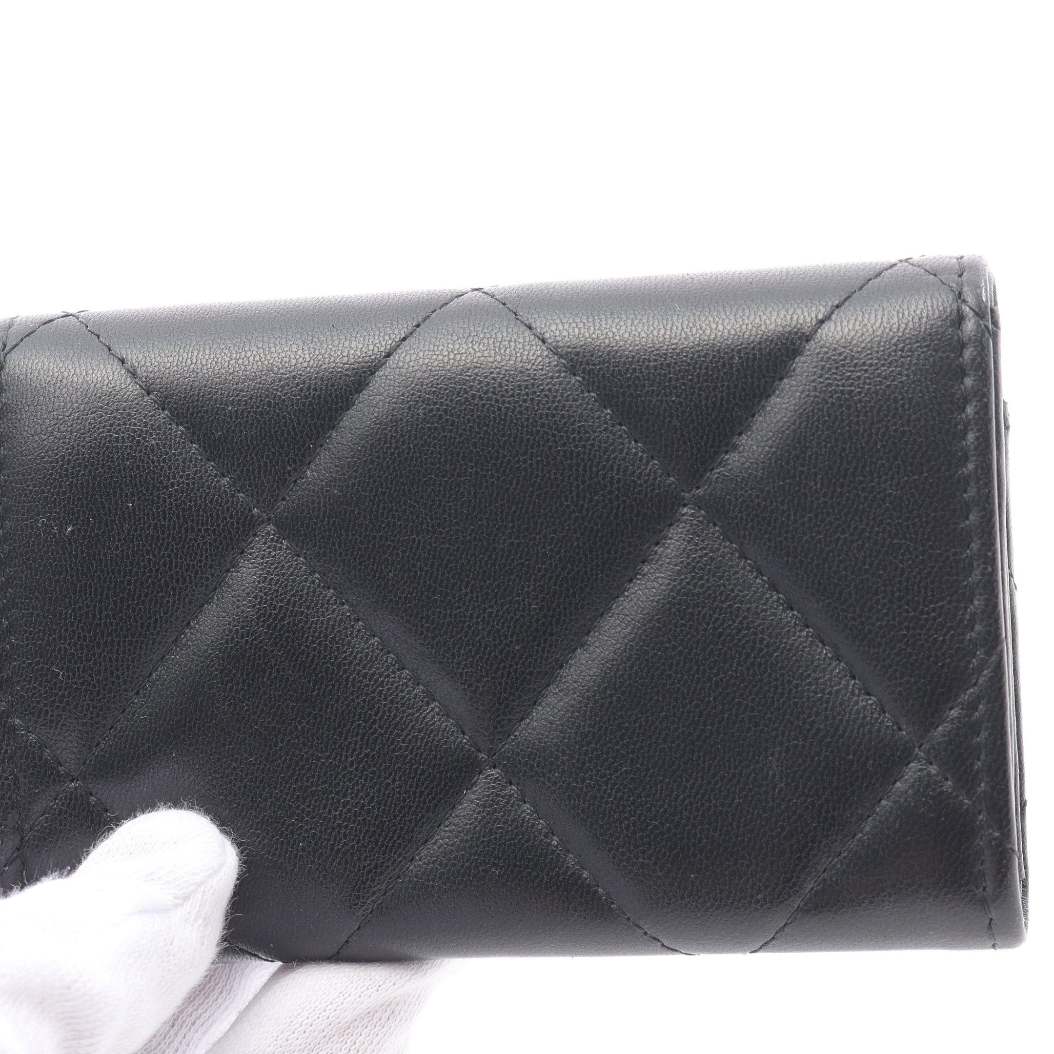 Chanel Chanel Chanel19 Matelasse Card Case Lambskin Black Gold Hardware Size ONE SIZE - 8 Thumbnail