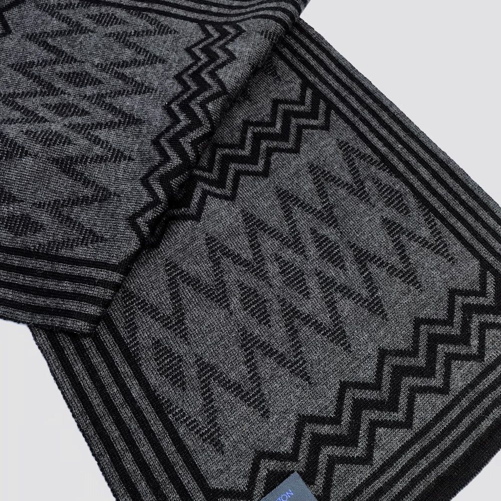 Louis Vuitton Louis Vuitton 401910 Chevron Stripe Patterned All Over Logo Scarf Wool Men Black/Gray Size ONE SIZE - 6 Thumbnail