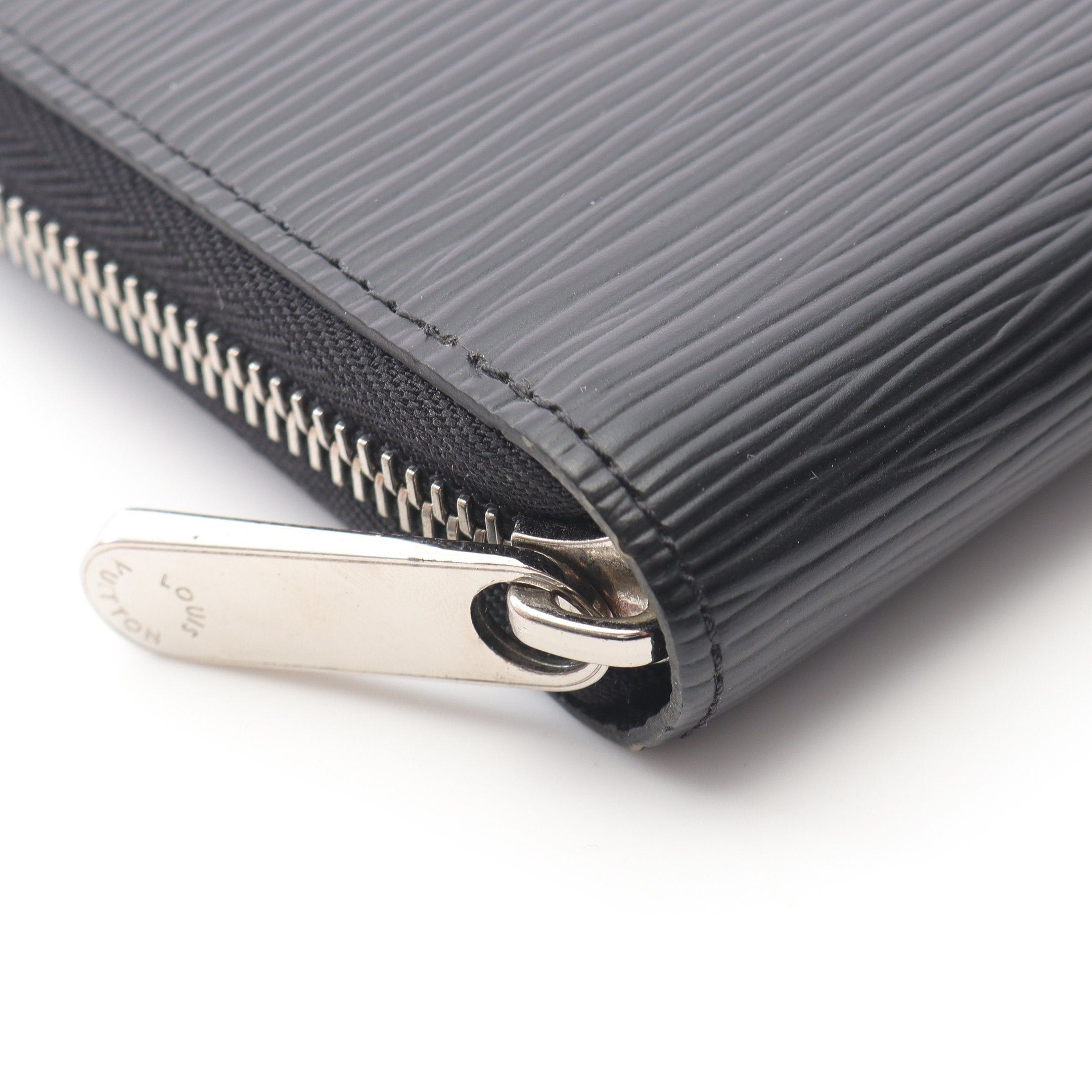 Louis Vuitton Louis Vuitton Zippy Wallet Epi Noir Round Zipper Long Leather Black Size ONE SIZE - 6 Thumbnail