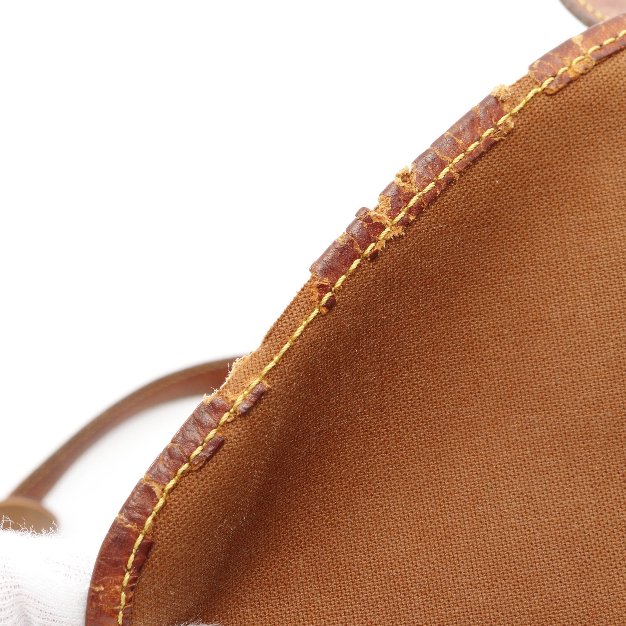 Louis Vuitton Louis Vuitton Saumur 30 Monogram Shoulder Bag Leather Brown Size ONE SIZE - 7 Thumbnail