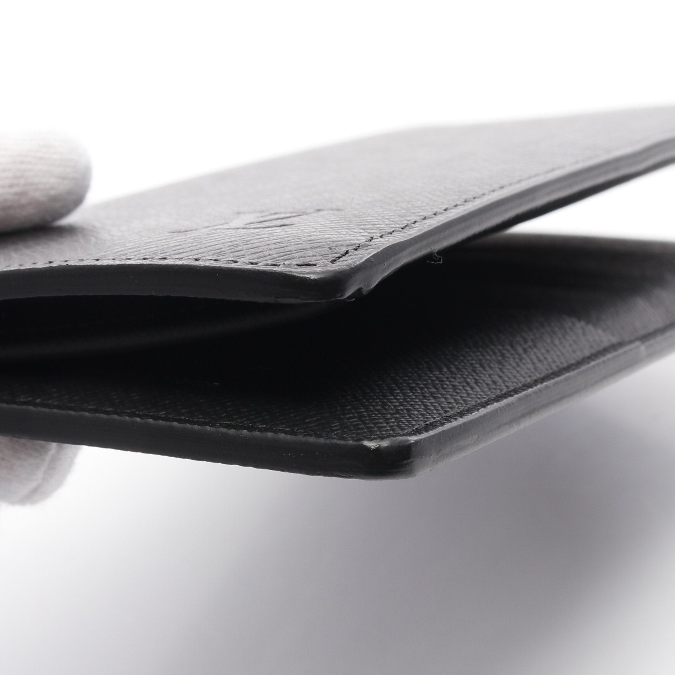 Louis Vuitton Louis Vuitton Portefeuil Brother Taiga Ardoise Bi-Fold Long Wallet Leather Black Size ONE SIZE - 7 Thumbnail