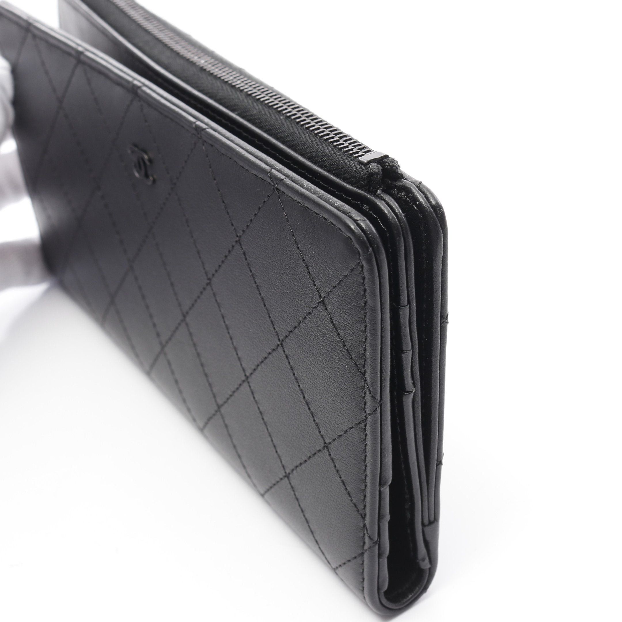Chanel Chanel Matelasse Saw Black Bi-Fold Long Wallet Leather Silver Hardware Size ONE SIZE - 10 Thumbnail
