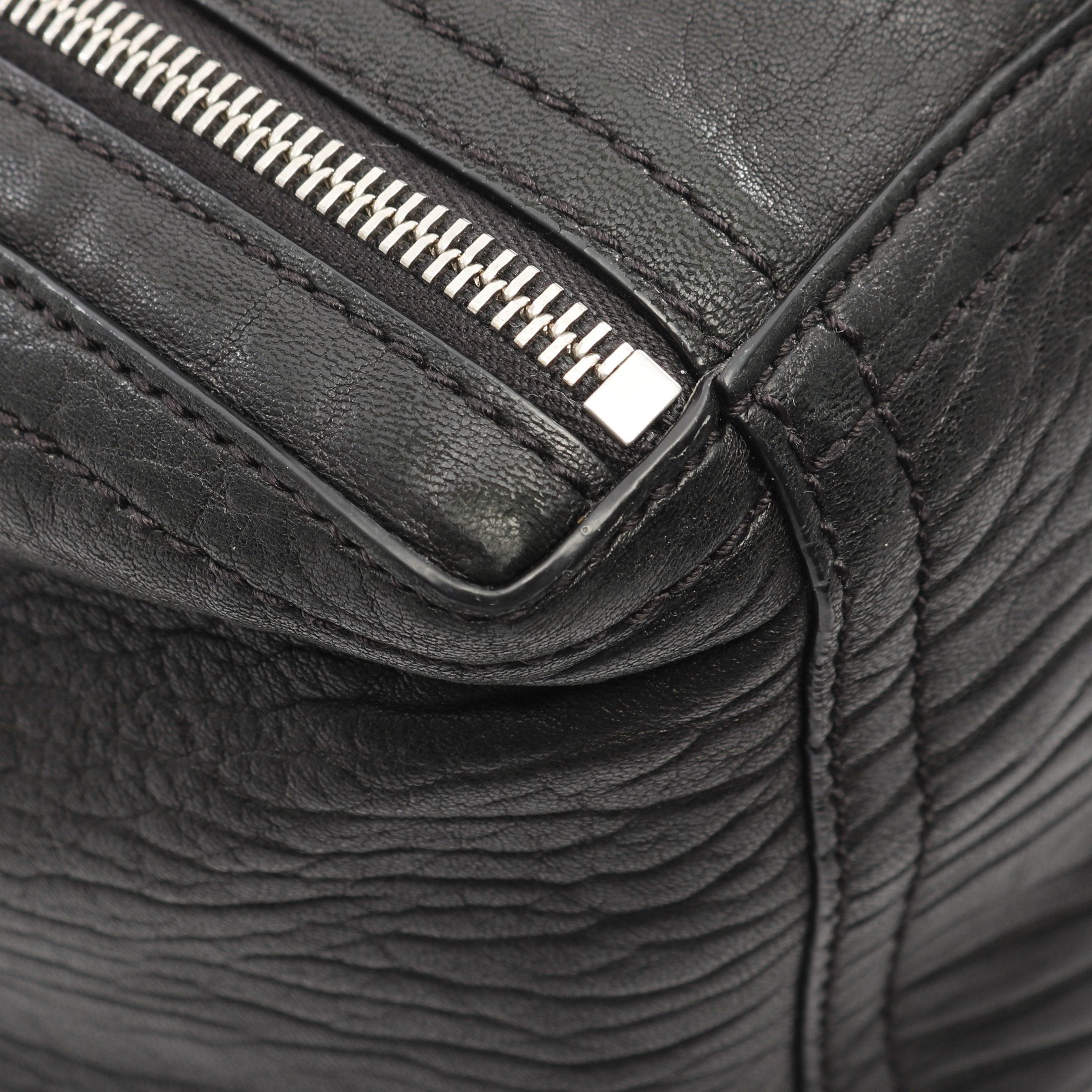 Yves Saint Laurent Yves Saint Laurent Downtown Handbag Tote Bag Leather Black Size ONE SIZE - 5 Thumbnail