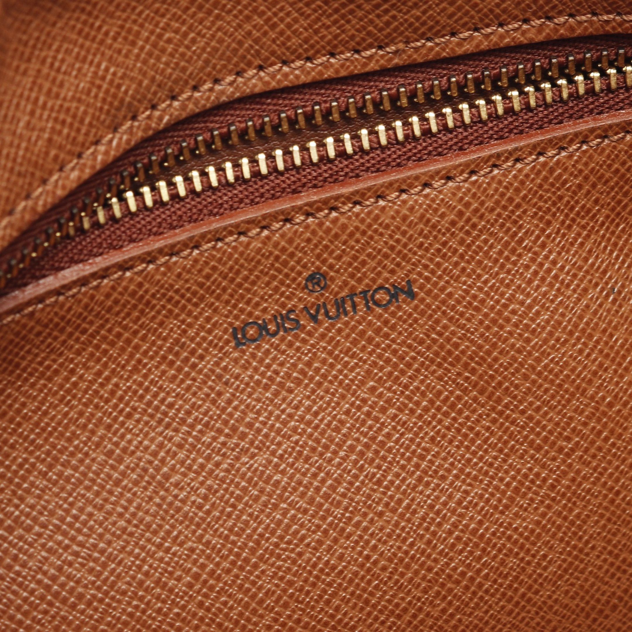 Louis Vuitton Louis Vuitton Marly Dragonne Monogram Clutch Bag Second Leather Brown Size ONE SIZE - 4 Thumbnail