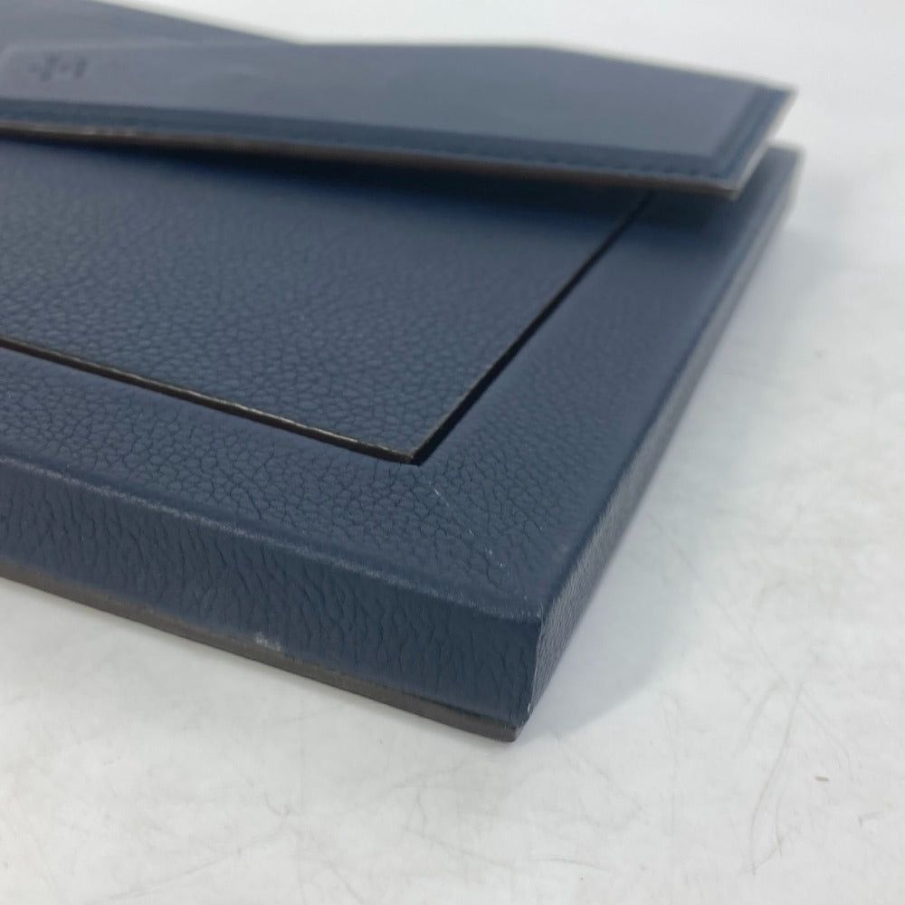 Louis Vuitton Louis Vuitton R98155 Lv Logo Cardinal (Catholic Prelate, Number Characteristic, Etc.) Photoanri Mm Framed Pictures Photo Stand Picture Frame (With Stand) Leather Unisex Navy Size ONE SIZE - 5 Thumbnail
