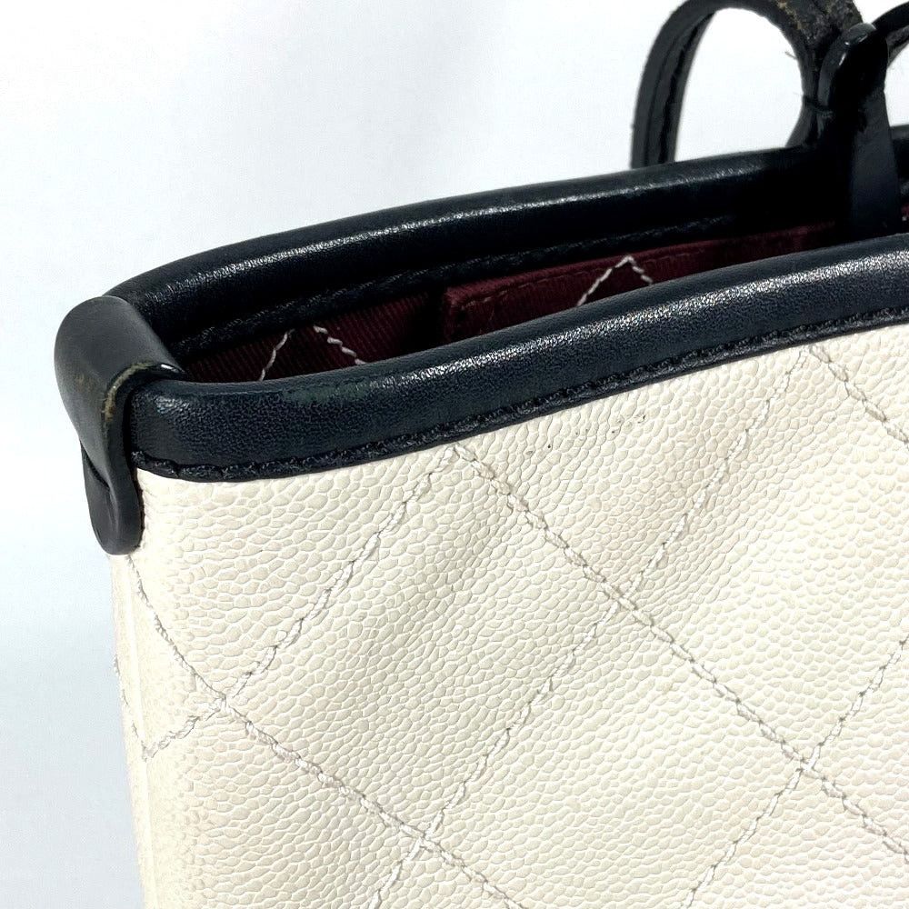 Chanel Chanel Cc Coma Mark Matelasse Shawl Shoulder Bag Briefcase Tote Caviar Skin Women White Size ONE SIZE - 10 Thumbnail