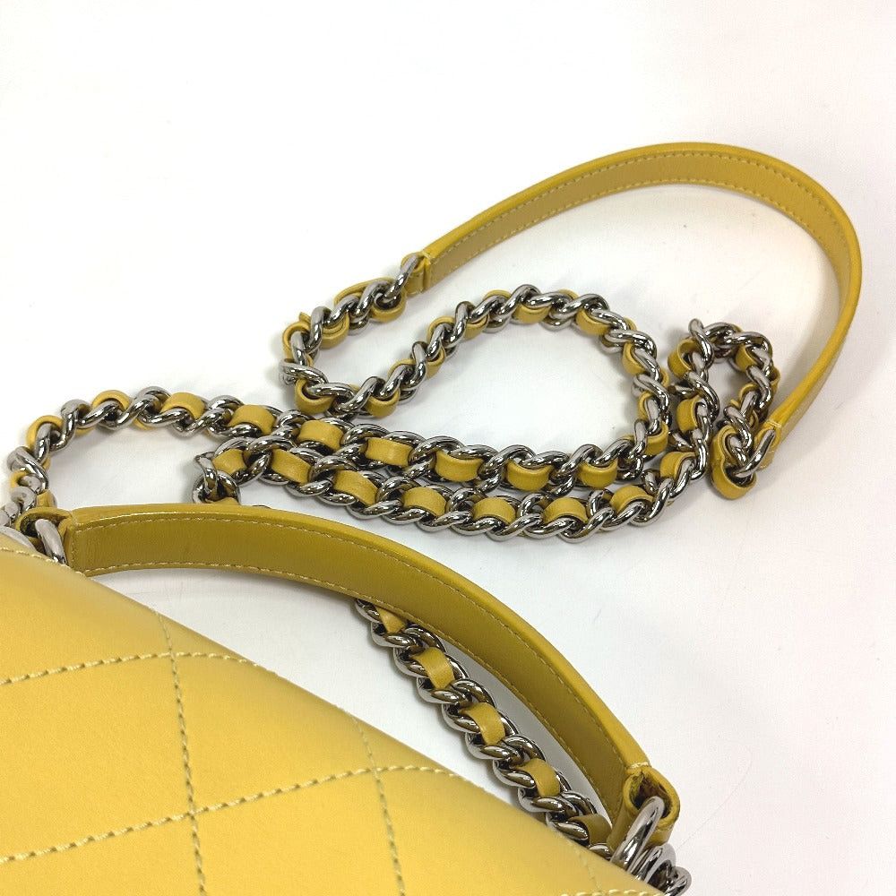 Chanel Cc Coma Mark Stitches Matelasse Chain Double Handbag Diagonal Hanging (E.G. Of A Rocket) Shoulder Bag Calfskin Women Yellowish