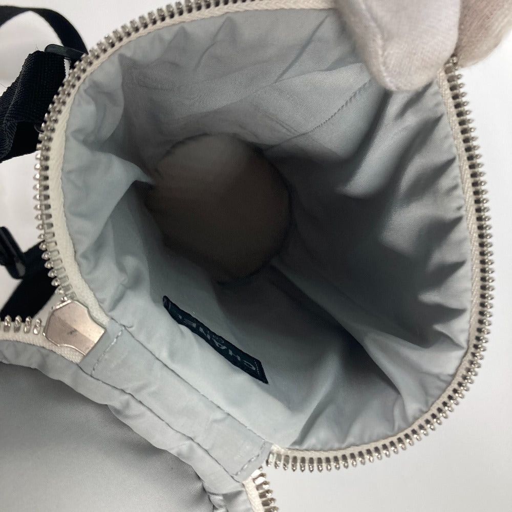 Chanel Chanel Sports Pet Bottle (Clear Plastic Beverage Bottle) Receptacle Cc Coma Mark Holder Diagonal Hanging (E.G. Of A Rocket) Shoulder Bag Nylon Women White Size ONE SIZE - 14 Thumbnail