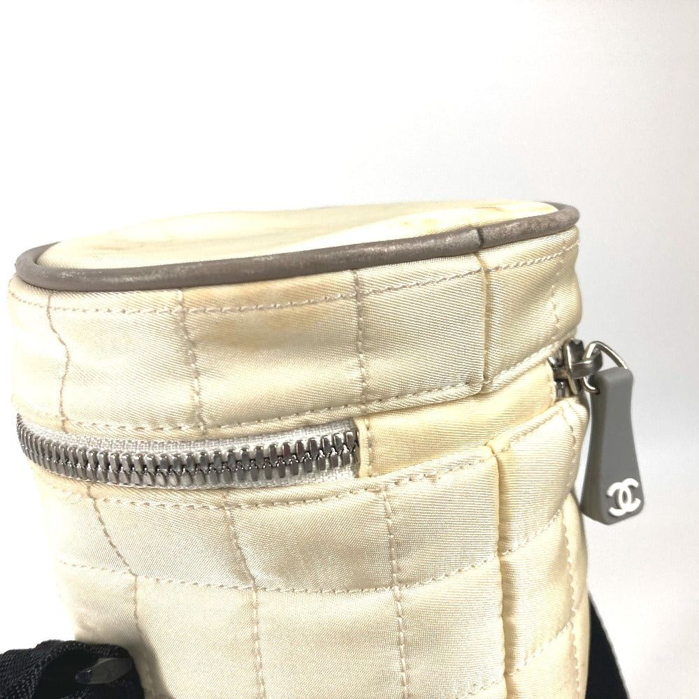 Chanel Chanel Sports Pet Bottle (Clear Plastic Beverage Bottle) Receptacle Cc Coma Mark Holder Diagonal Hanging (E.G. Of A Rocket) Shoulder Bag Nylon Women White Size ONE SIZE - 8 Thumbnail