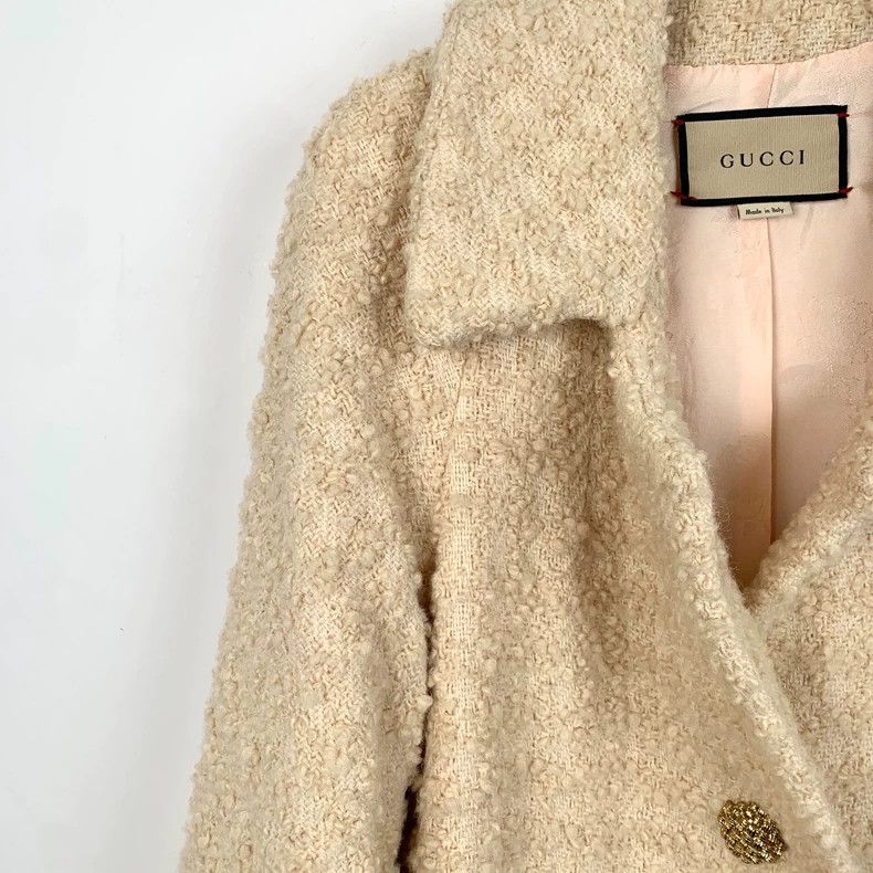Gucci Beige Wool Buttoned Coat by Gucci Size US XS / EU 42 / 0 - 3 Thumbnail