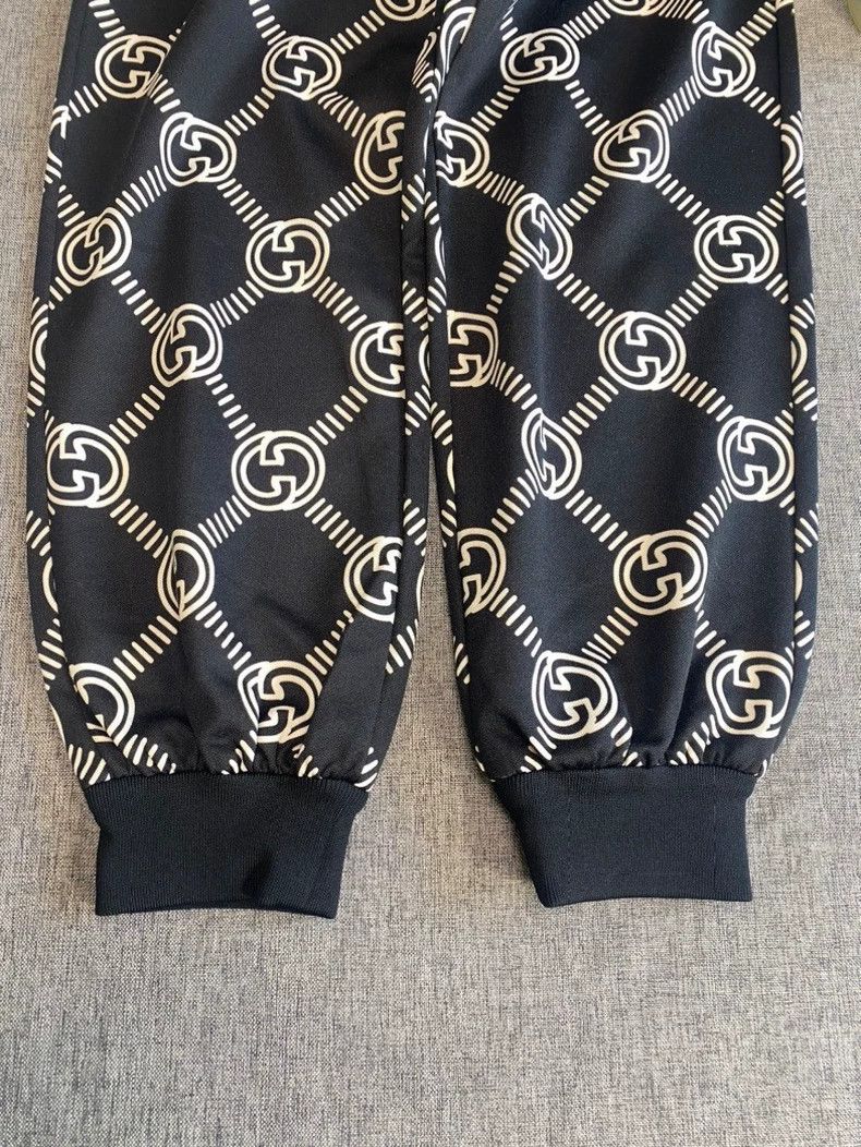Gucci Gucci FW21 Logo Knit Jogger Pants Size US 26 / EU 42 - 3 Thumbnail
