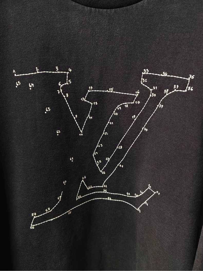 Louis Vuitton Louis Vuitton Classic Embroidered Sweatshirt Size US L / EU 52-54 / 3 - 3 Thumbnail