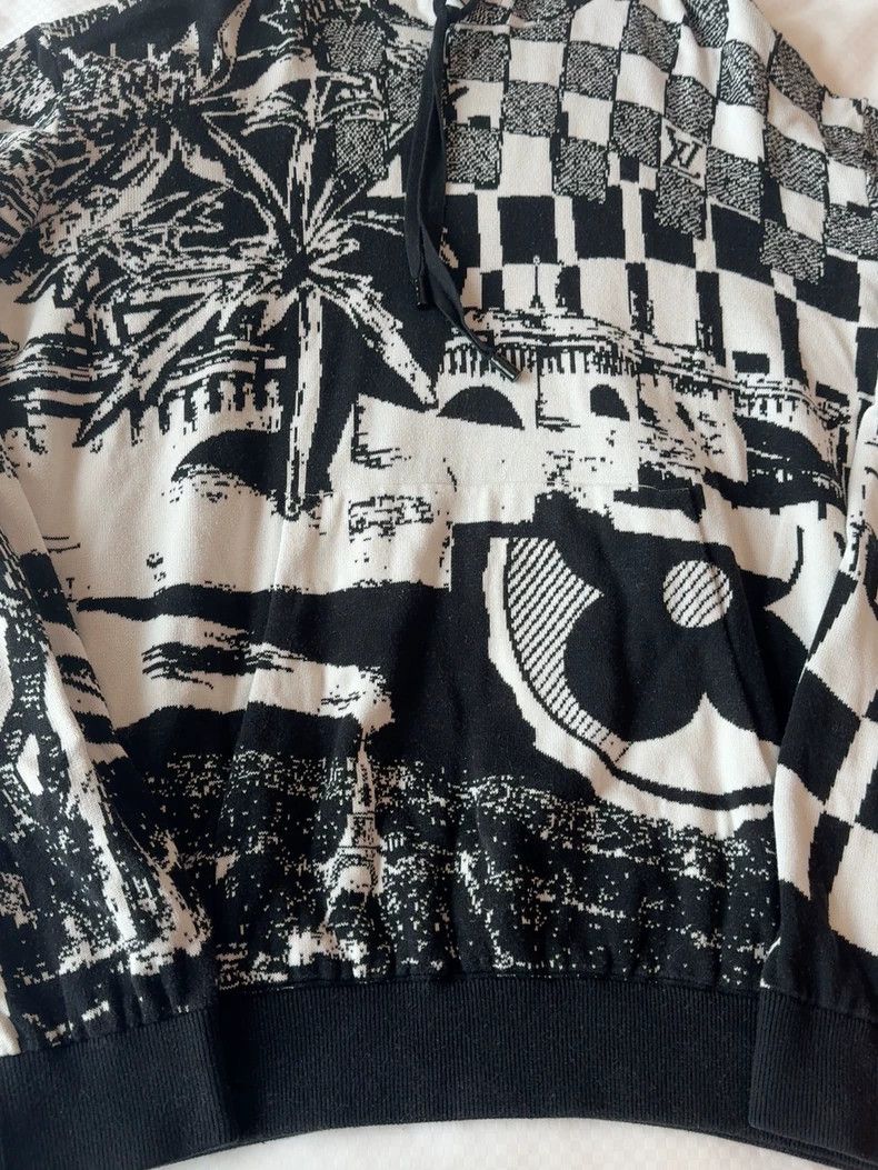 Louis Vuitton Louis Vuitton Artist Graffiti Hoodie Size US XL / EU 56 / 4 - 3 Thumbnail