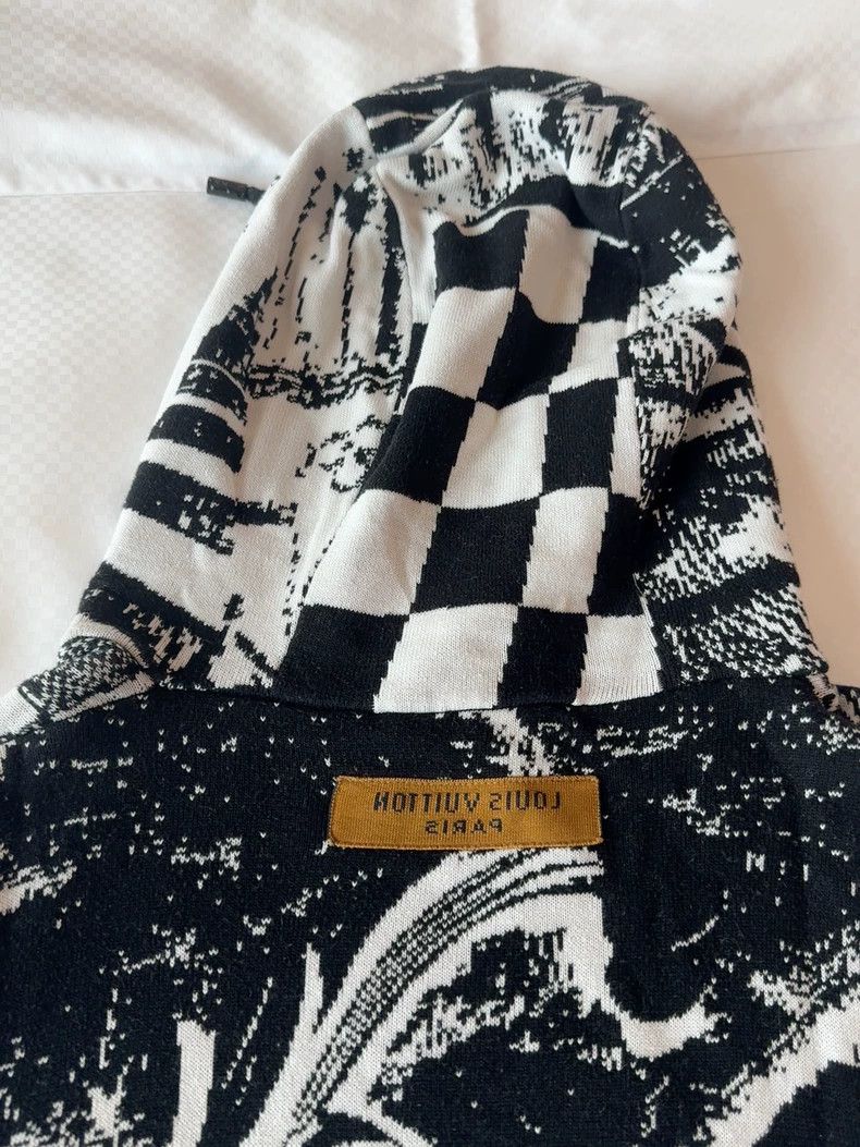 Louis Vuitton Louis Vuitton Artist Graffiti Hoodie Size US XL / EU 56 / 4 - 5 Thumbnail
