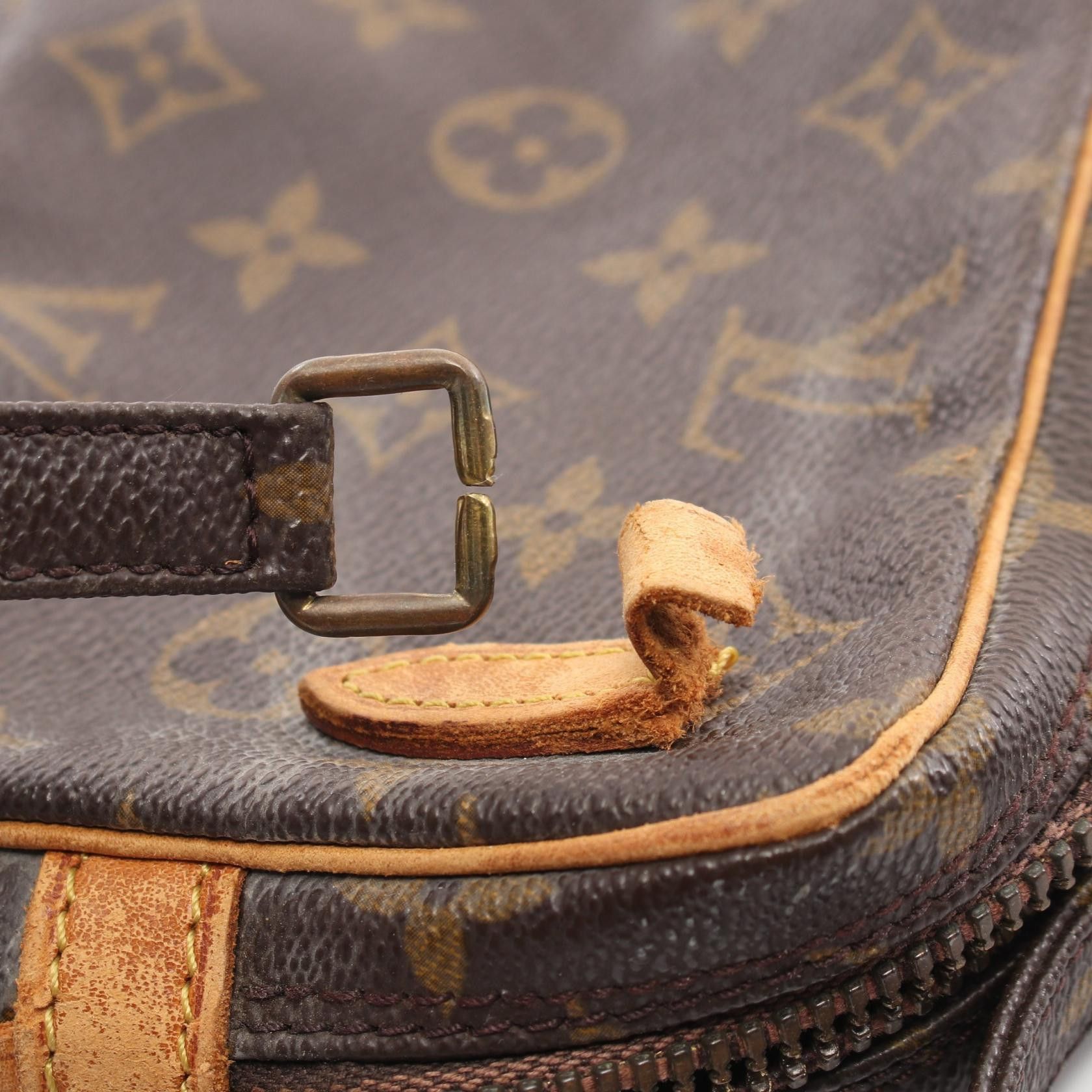 Louis Vuitton Louis Vuitton Louis Vuitton Marli Bandouliere Monogram Shoulder Bag Canvas Shoulder Bag M51828 Size ONE SIZE - 6 Thumbnail