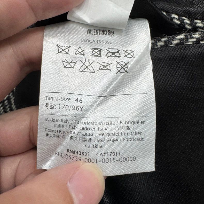 Valentino Valentino Rhinestone Embroidered Coat-yf Size US L / EU 52-54 / 3 - 5 Thumbnail
