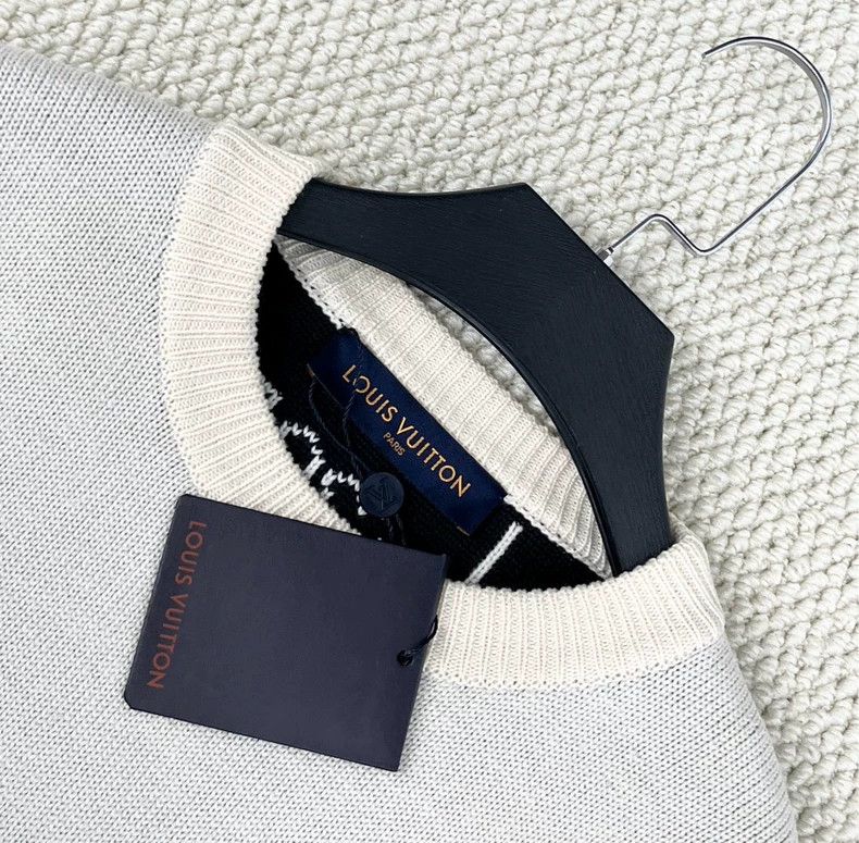 Louis Vuitton Louis Vuitton Knitted Music Notes Sweater-yf Size US XS / EU 42 / 0 - 3 Thumbnail