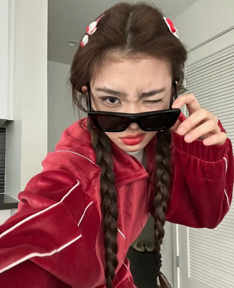Alexander Wang Alexander Wang Red Velvet Logo Zip Jacket-yf Size US XXS / EU 40 - 7 Thumbnail