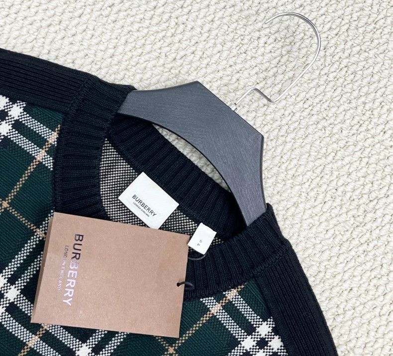Burberry Burberry Color Block Plaid Knit Sweater-yf Size US S / EU 44-46 / 1 - 3 Thumbnail