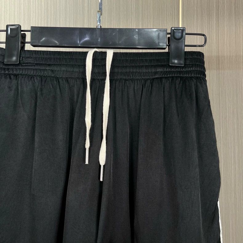 Celine Celine Black Silk Shorts Size 34-yf Size US 34 / EU 50 - 3 Thumbnail