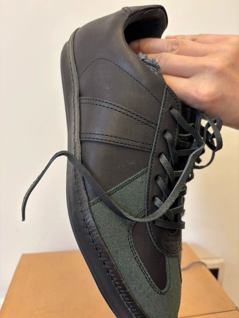 Elegant Black Vegetable-Tanned Leather Sneakers