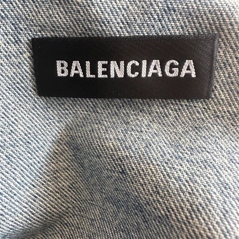 Balenciaga Balenciaga Logo Print Denim Jacket Size US XXL / EU 58 / 5 - 7 Thumbnail