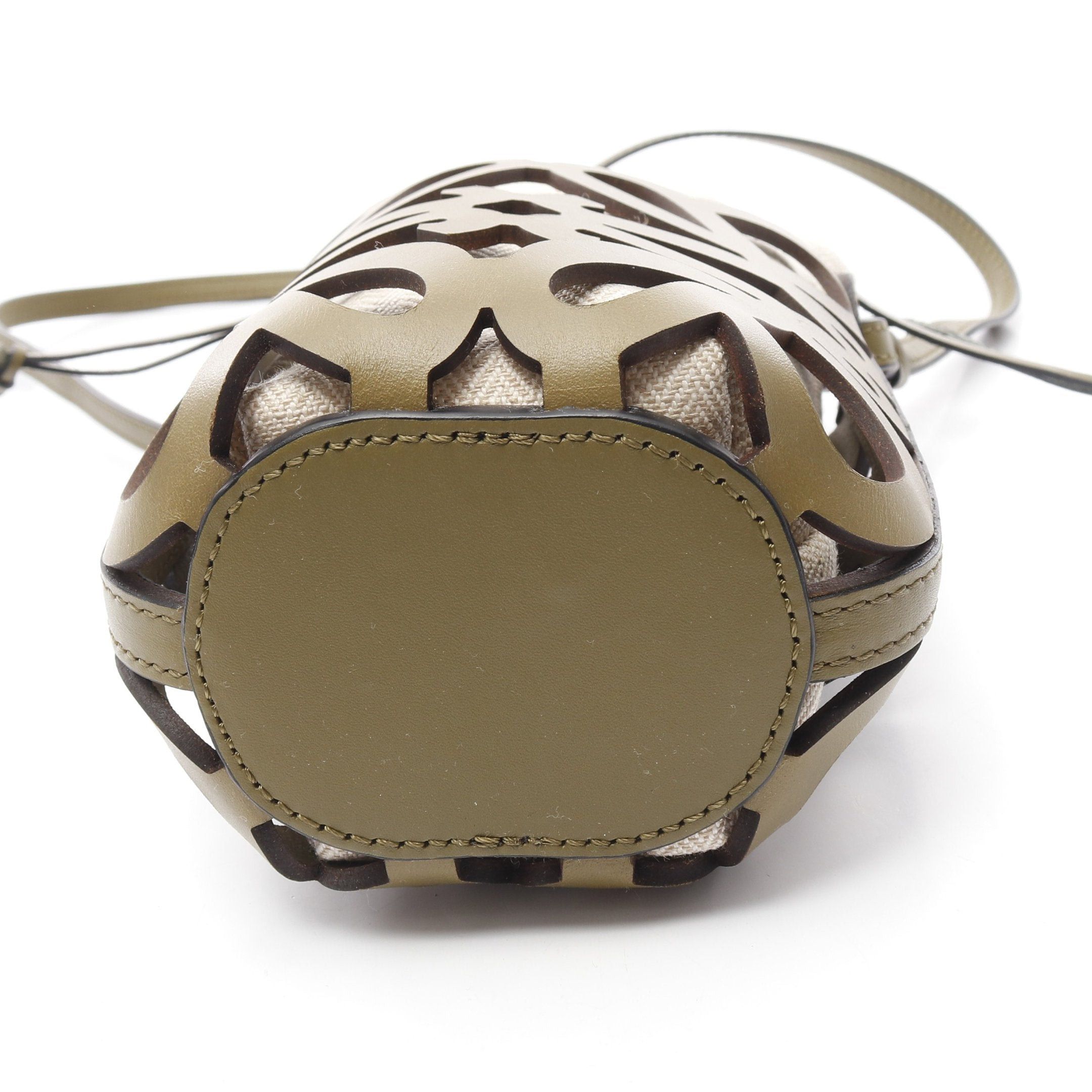 Loewe Loewe Anagram Cutout Pocket Shoulder Bag Leather Khaki Green Size ONE SIZE - 5 Thumbnail