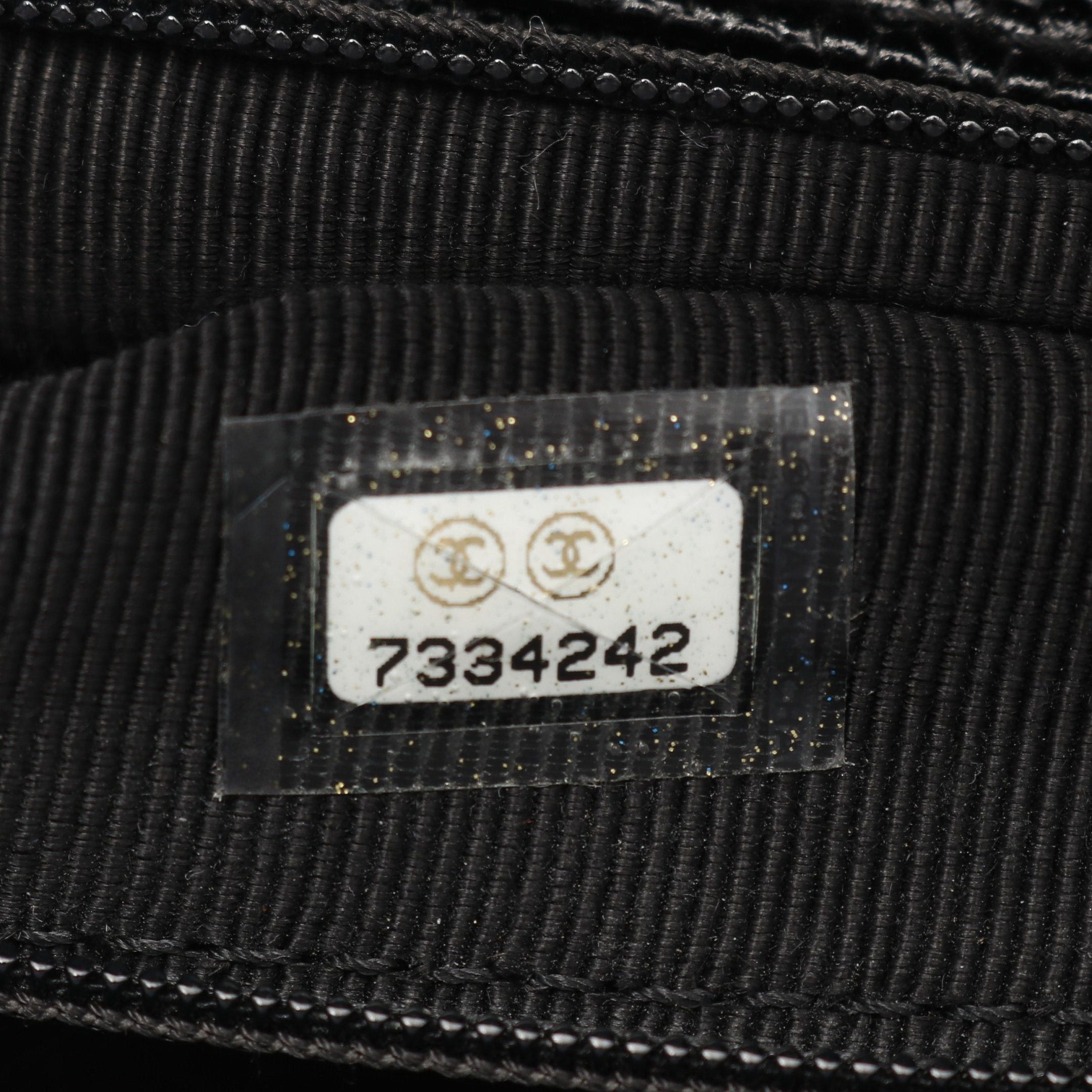 Chanel Chanel Matelasse Handbag Caviar Skin Black Gold Hardware Size ONE SIZE - 5 Thumbnail