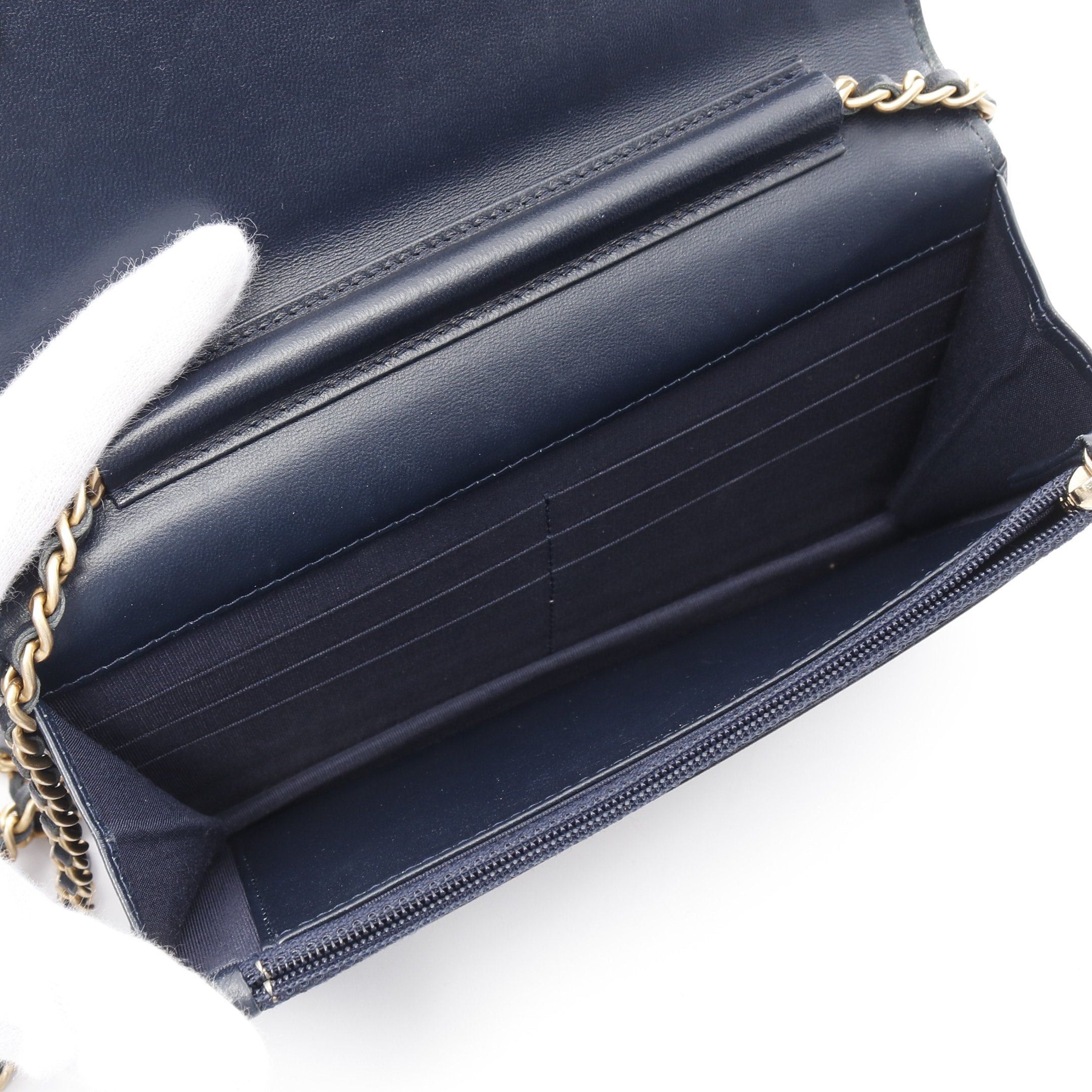 Chanel Chanel Coco Mark Shoulder Wallet Velor Leather Dark Blue Gold Hardware Size ONE SIZE - 3 Thumbnail