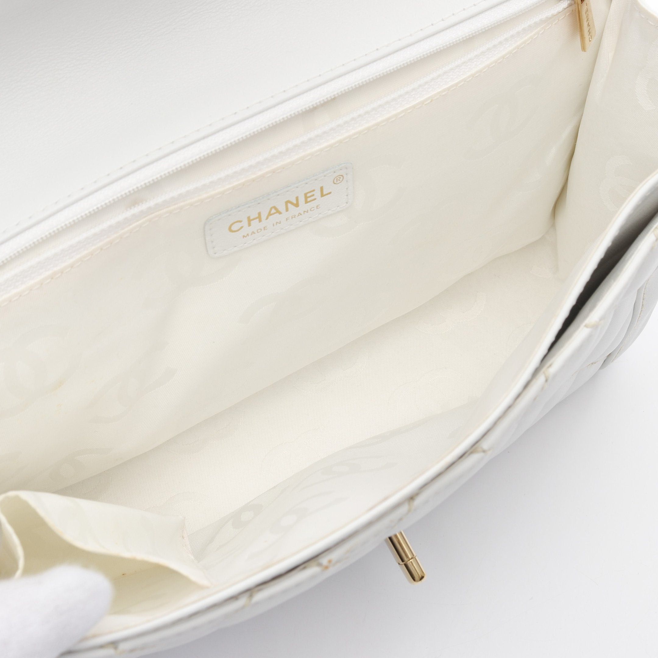 Chanel Chanel Wild Stitch Top Handle Handbag Lambskin White Gold Hardware Size ONE SIZE - 3 Thumbnail