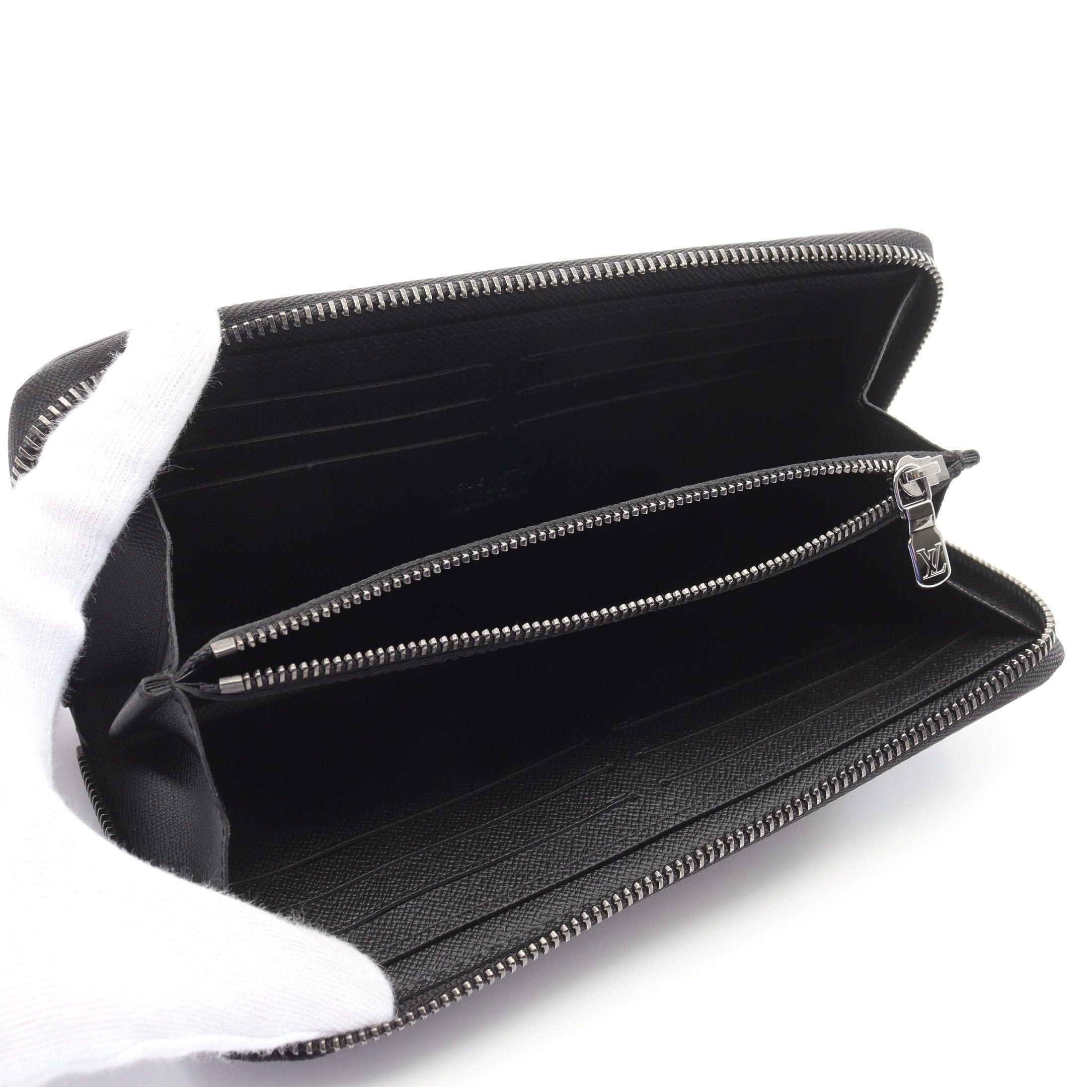 Louis Vuitton Louis Vuitton Zippy Wallet Horizontal Monogram Eclipse Round Zipper Long Black Size ONE SIZE - 3 Thumbnail