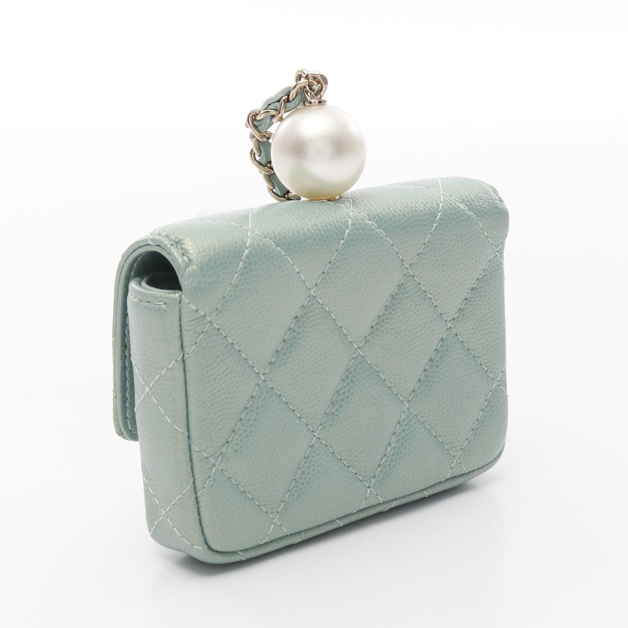 Chanel Chanel Matelasse Chain Flap Coin Purse Caviar Skin Light Green Gold Hardware Size ONE SIZE - 2 Thumbnail