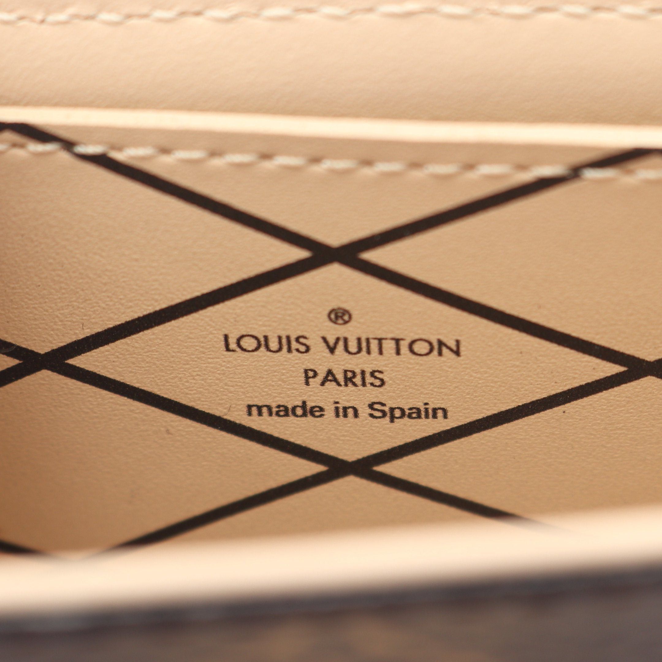 Louis Vuitton Louis Vuitton Essential Trunk Monogram Chain Shoulder Bag Brown Size ONE SIZE - 4 Thumbnail