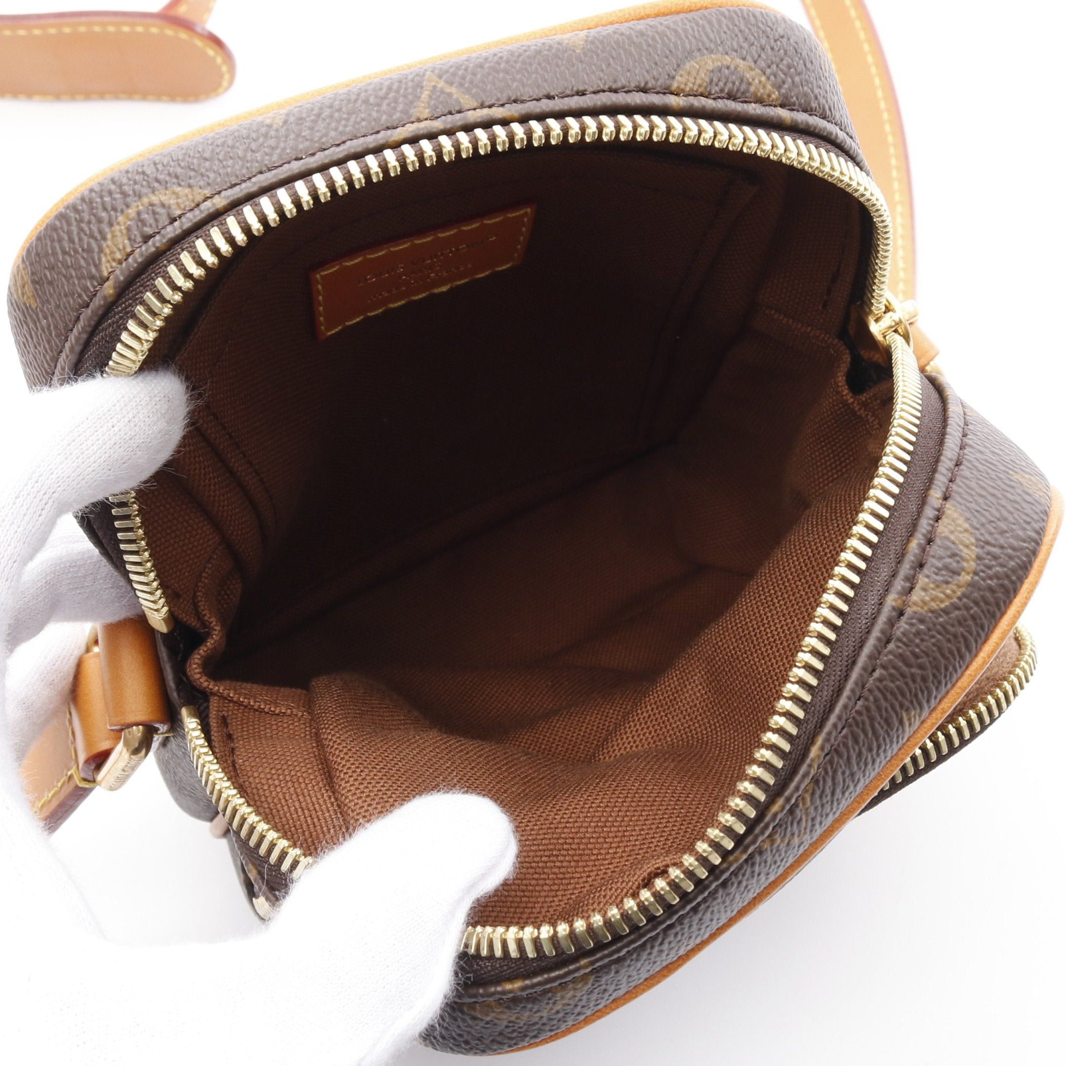 Louis Vuitton Louis Vuitton Amazon Monogram Shoulder Bag Leather Brown Size ONE SIZE - 3 Thumbnail