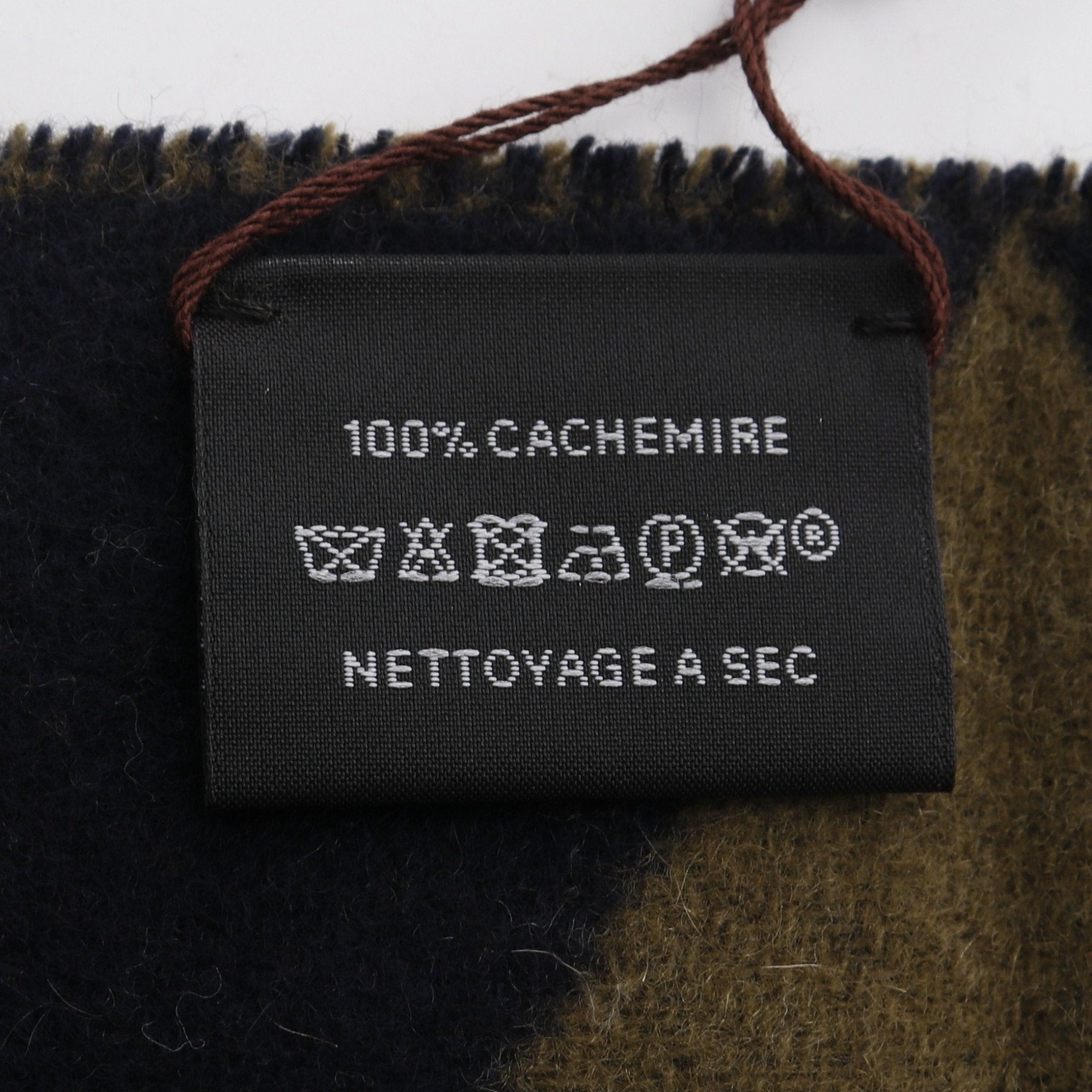 Hermes Hermes Kazak Zigzag Scarf Cashmere Khaki Green Dark Navy Size ONE SIZE - 3 Thumbnail