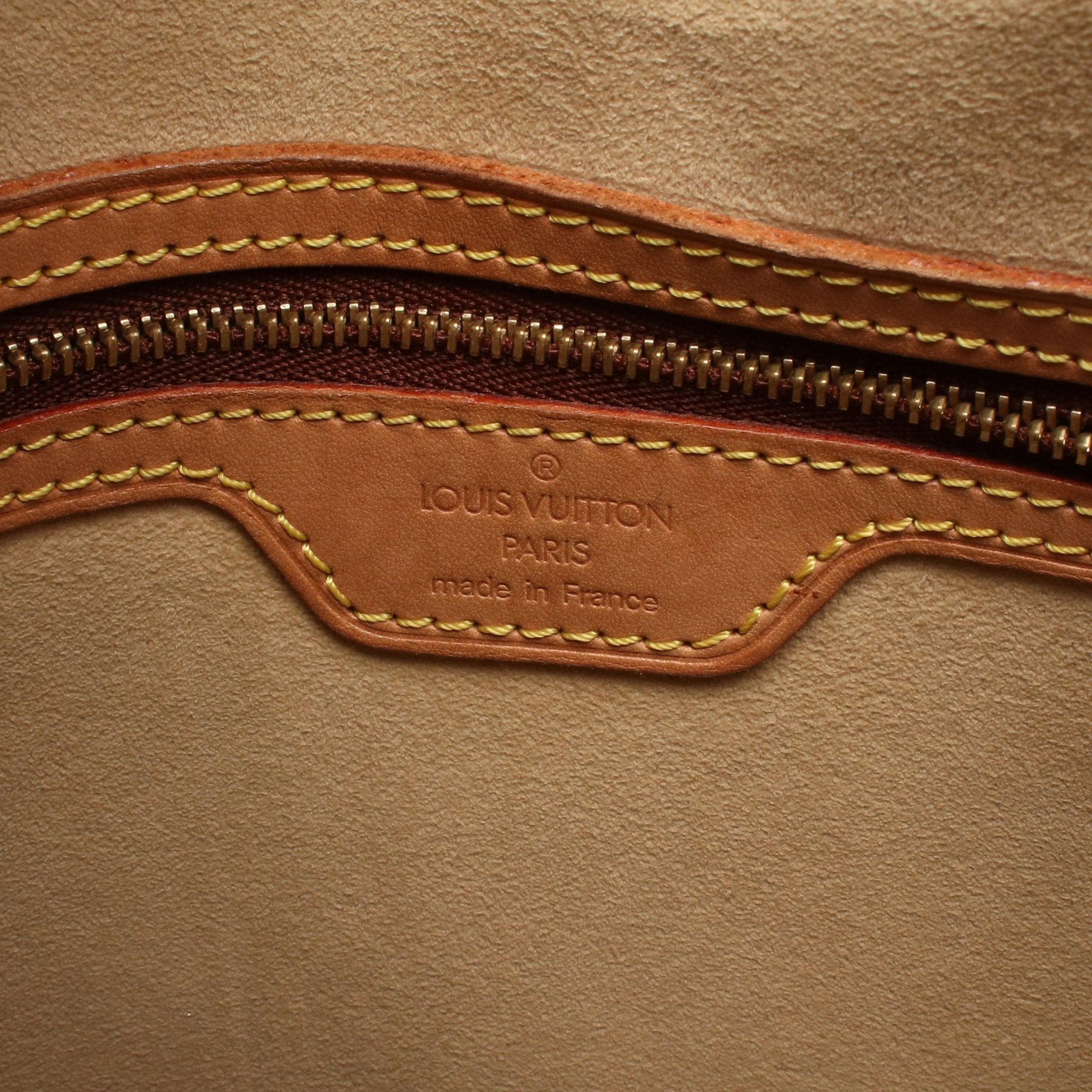 Louis Vuitton Louis Vuitton Looping Gm Monogram Shoulder Bag Leather Brown Size ONE SIZE - 4 Thumbnail